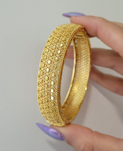 تکپوش چفتی طلاروس با بافت متراکم